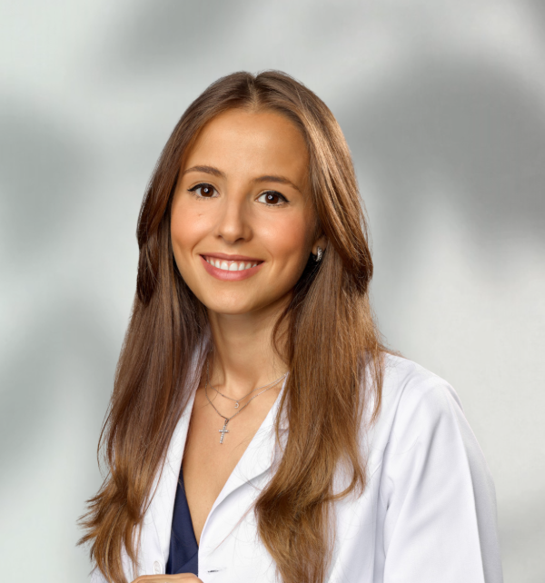 Drª Carolina Alves
